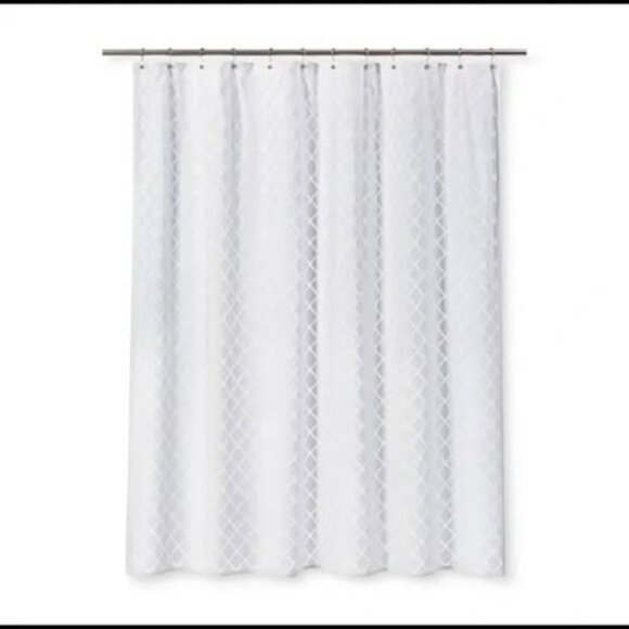 Brand New Threshold Dyed Clipped Diamond Shower Curtain - White. 72in x 72in. W - Picture 1 of 3